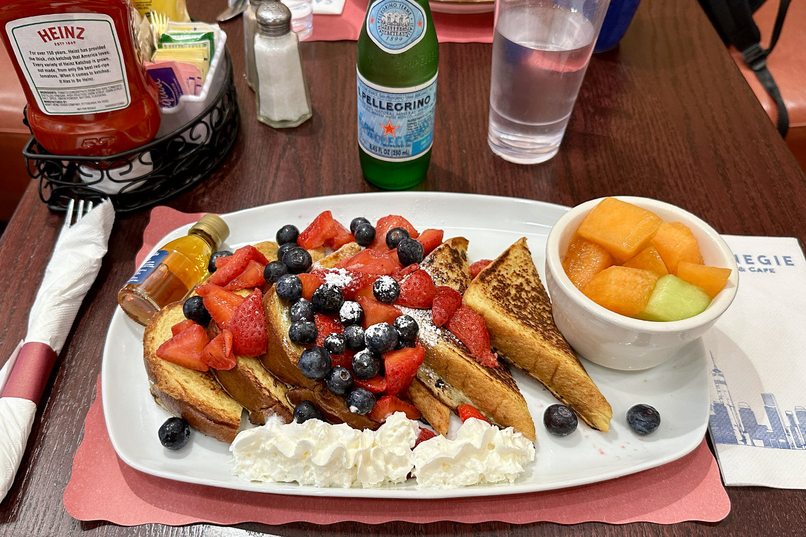 Carnegie Diner & Cafe frukost