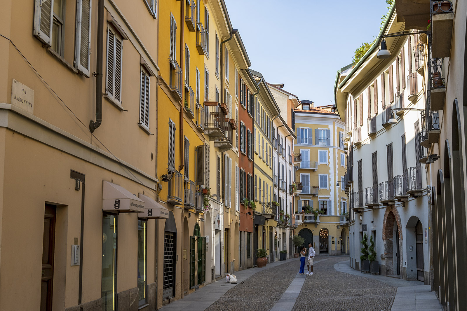 Via Madonnina Milano